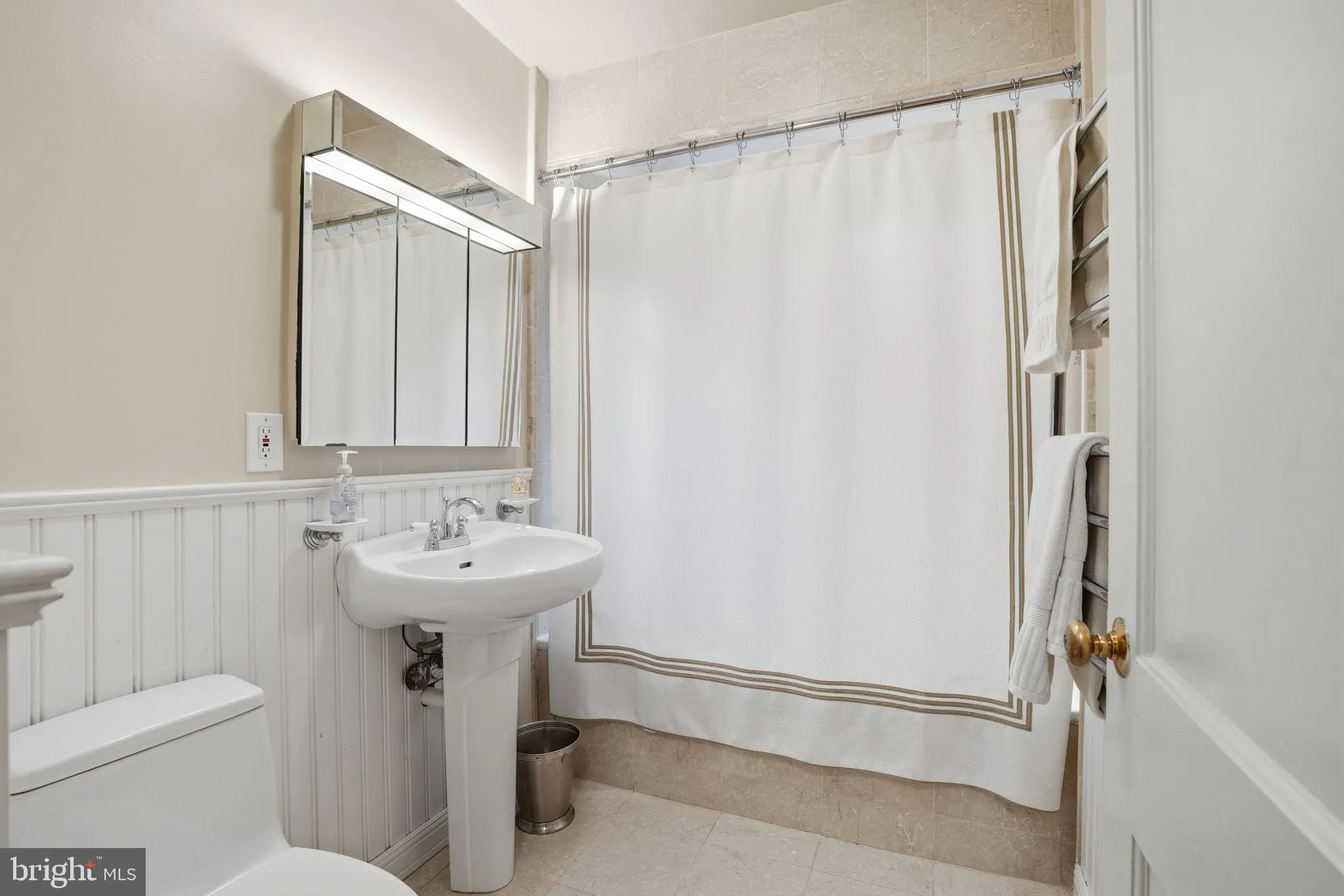 Additional image 52 of 5803 Cleves Lane, Bethesda, MD 20816