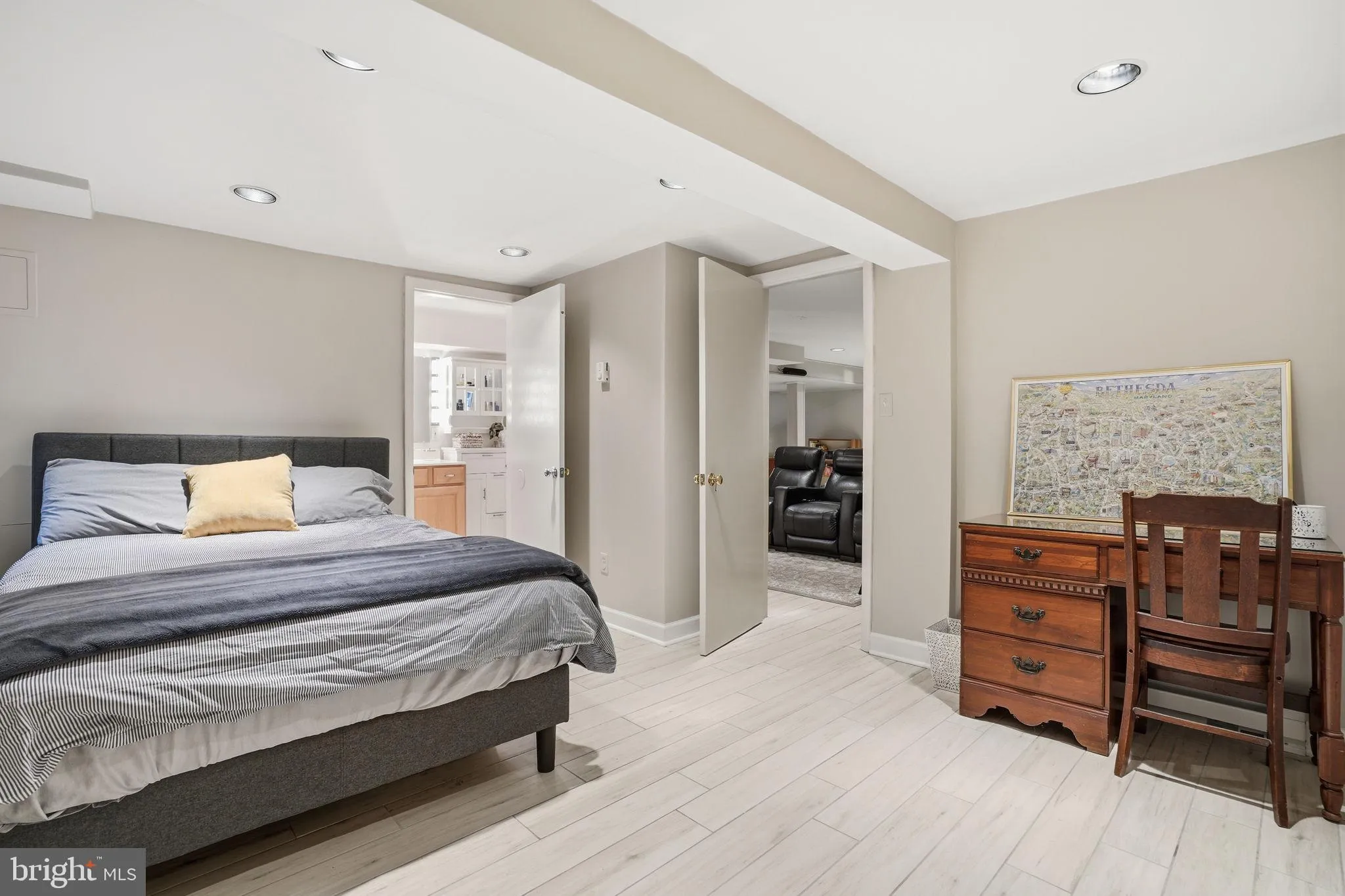 Additional image 60 of 5803 Cleves Lane, Bethesda, MD 20816