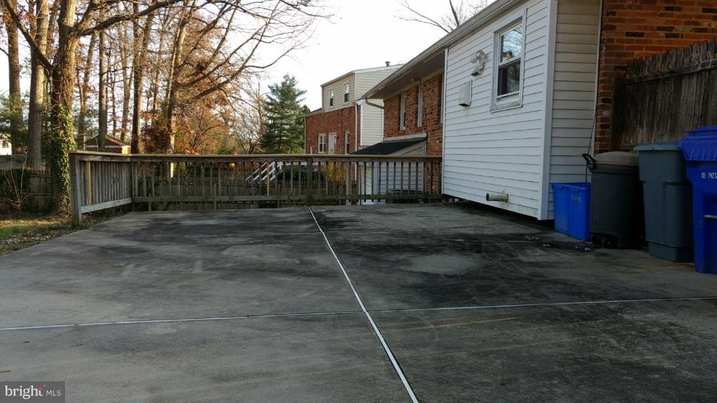 WHEATON WOODS - Residential Lease