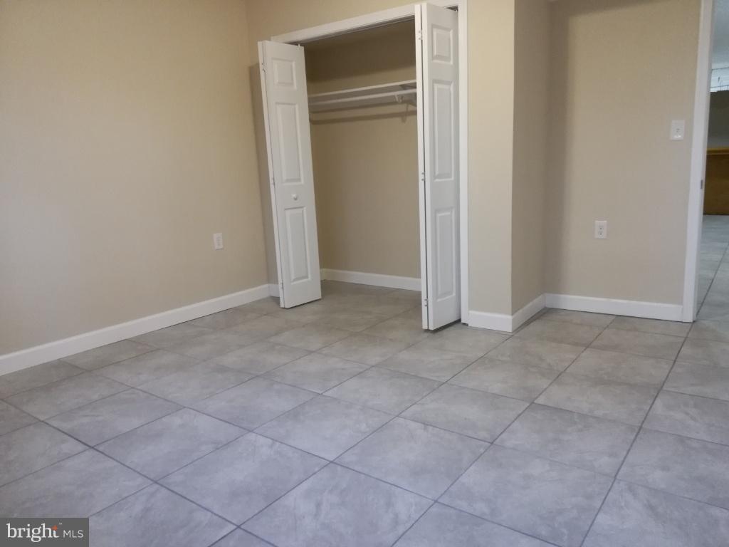 WHEATON WOODS - Residential Lease