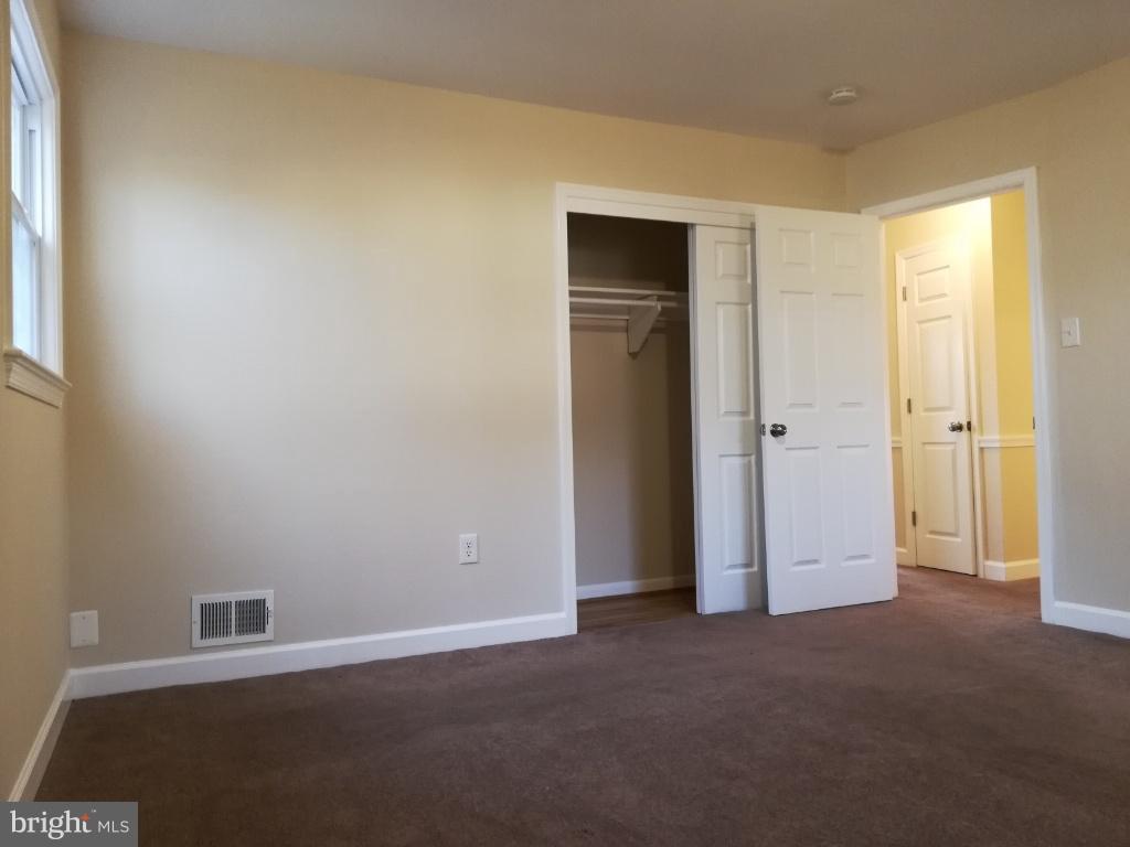 WHEATON WOODS - Residential Lease