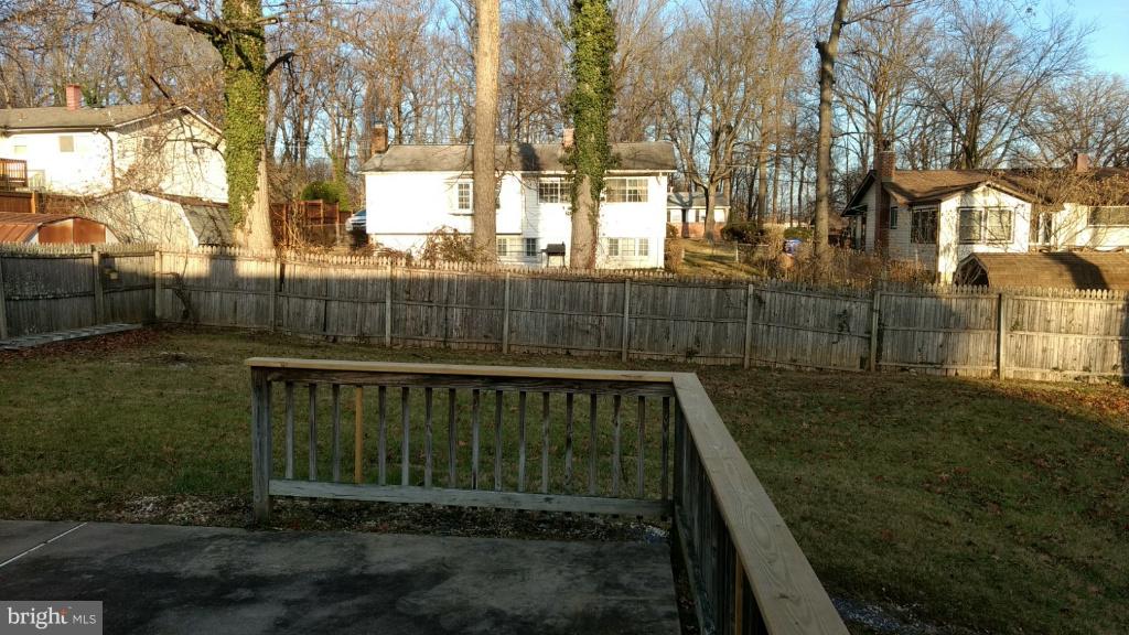 WHEATON WOODS - Residential Lease