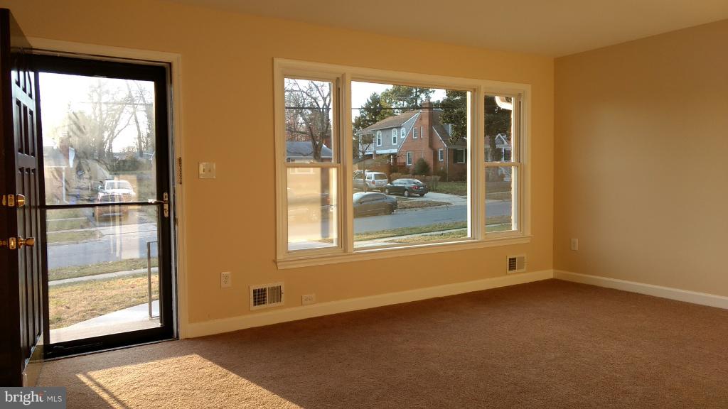 WHEATON WOODS - Residential Lease