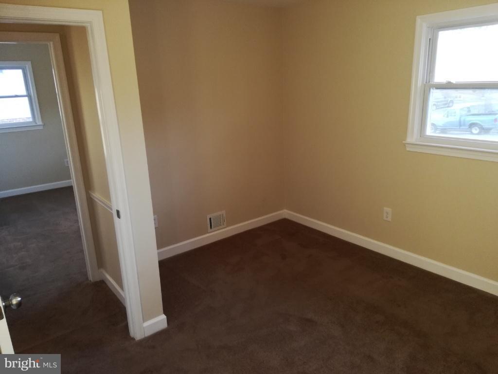 WHEATON WOODS - Residential Lease