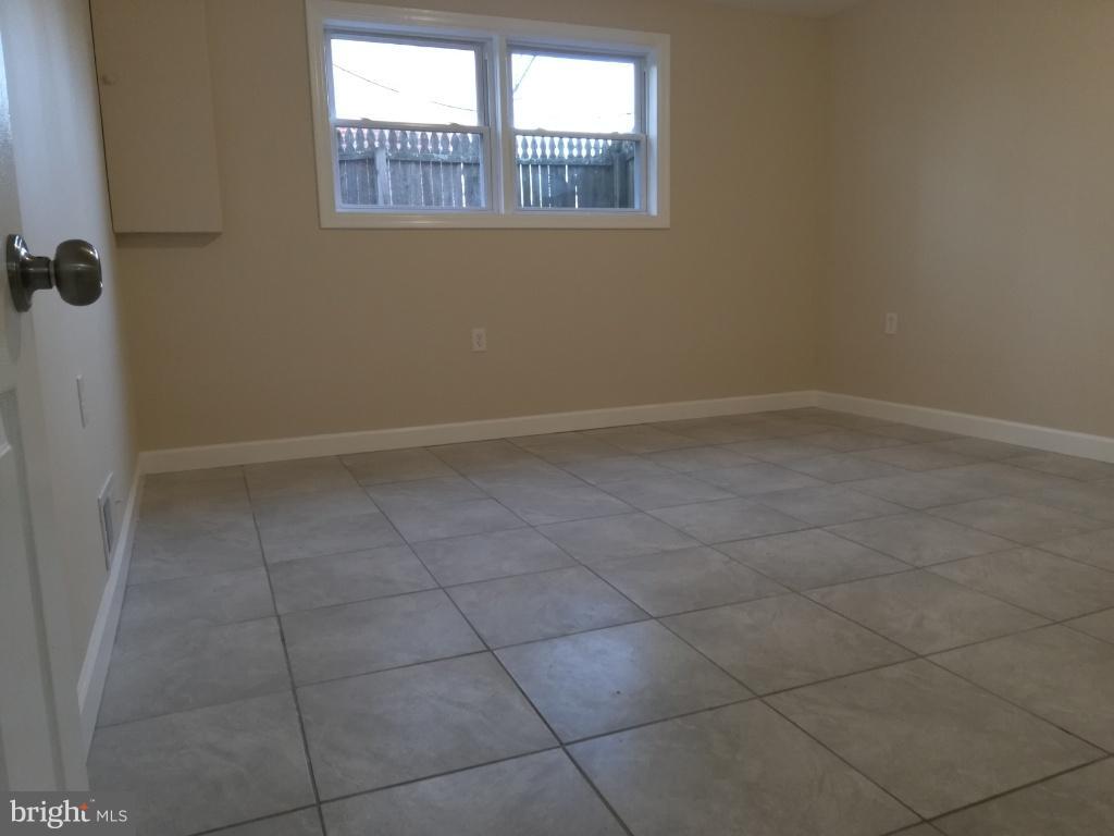 WHEATON WOODS - Residential Lease