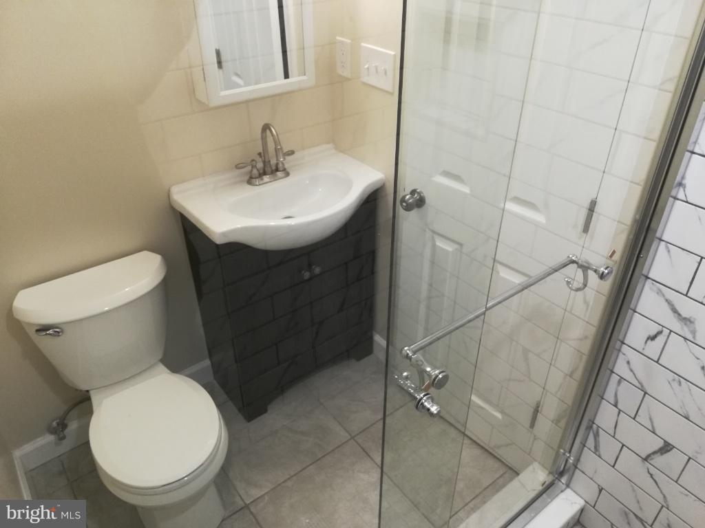 WHEATON WOODS - Residential Lease