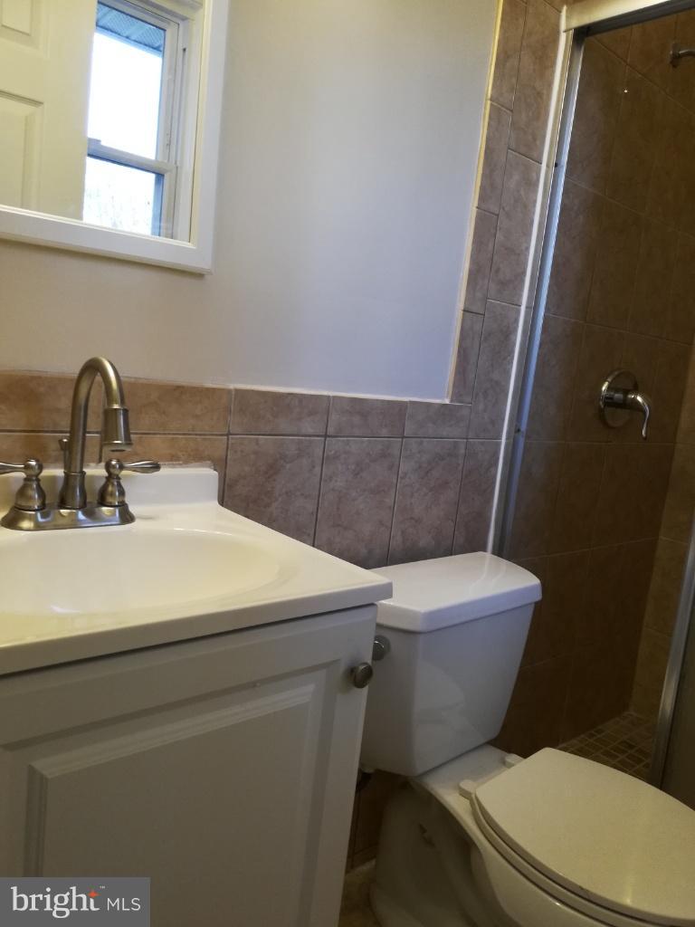 WHEATON WOODS - Residential Lease