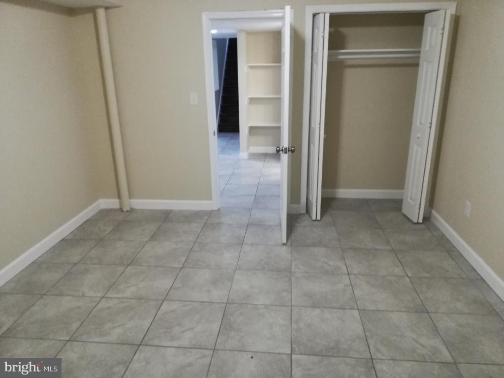 WHEATON WOODS - Residential Lease