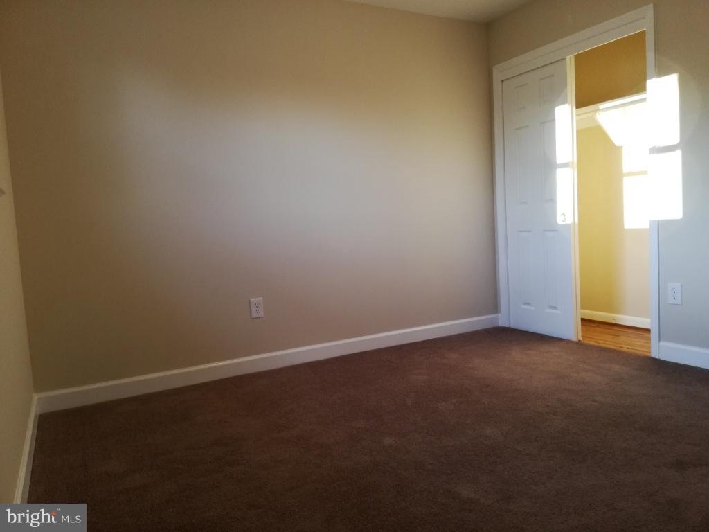 WHEATON WOODS - Residential Lease