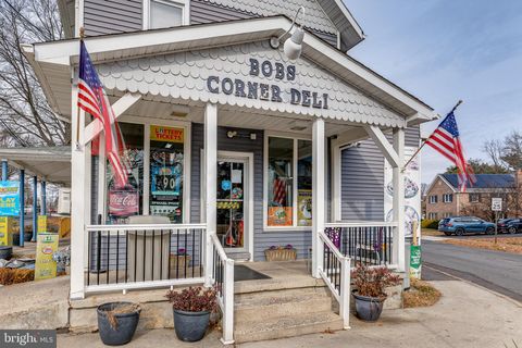 Photo of 488 Delaware Avenue, ROEBLING, NJ 08554 (MLS # NJBL2103710)