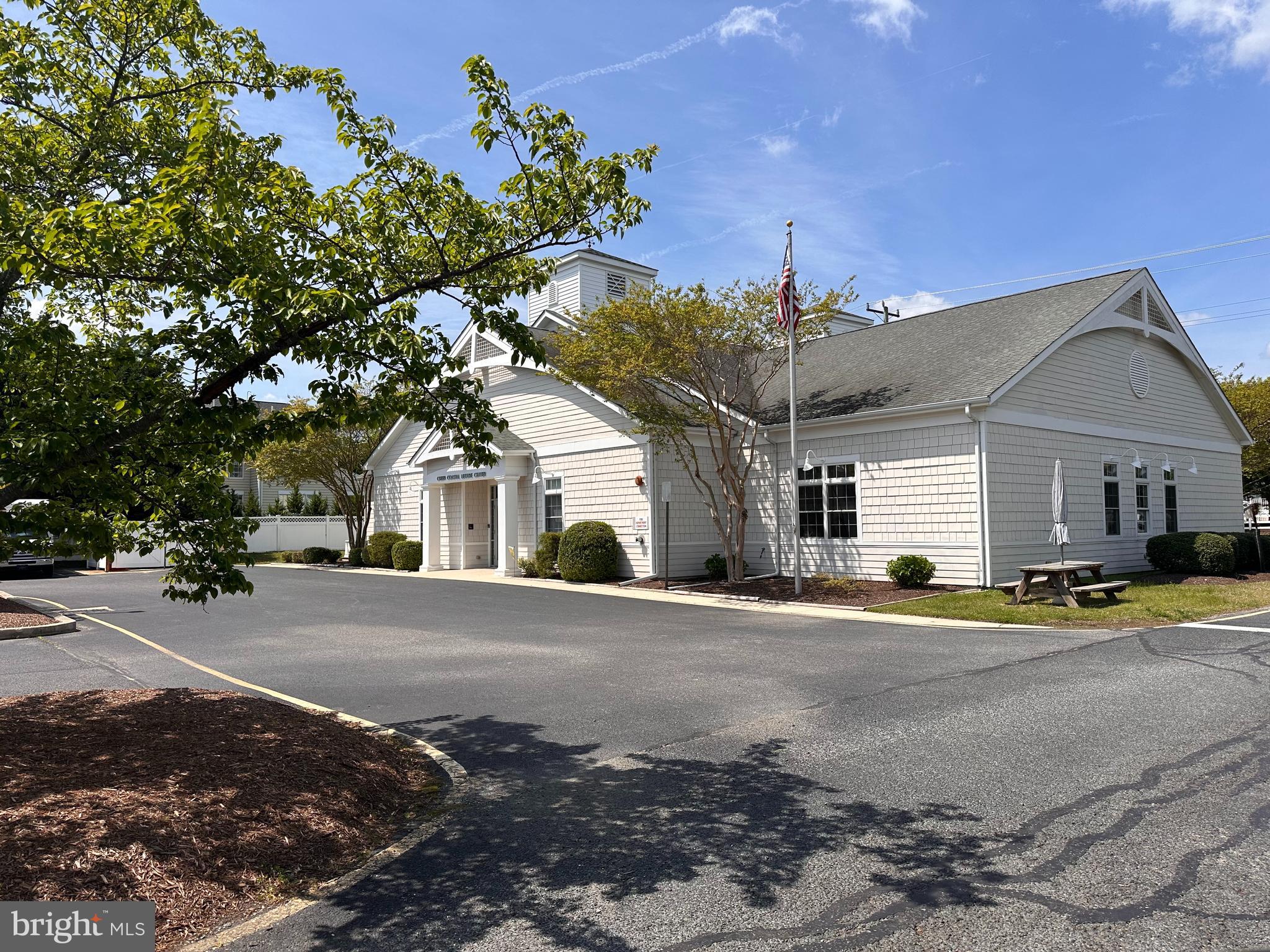 CEDAR BAY - Residential