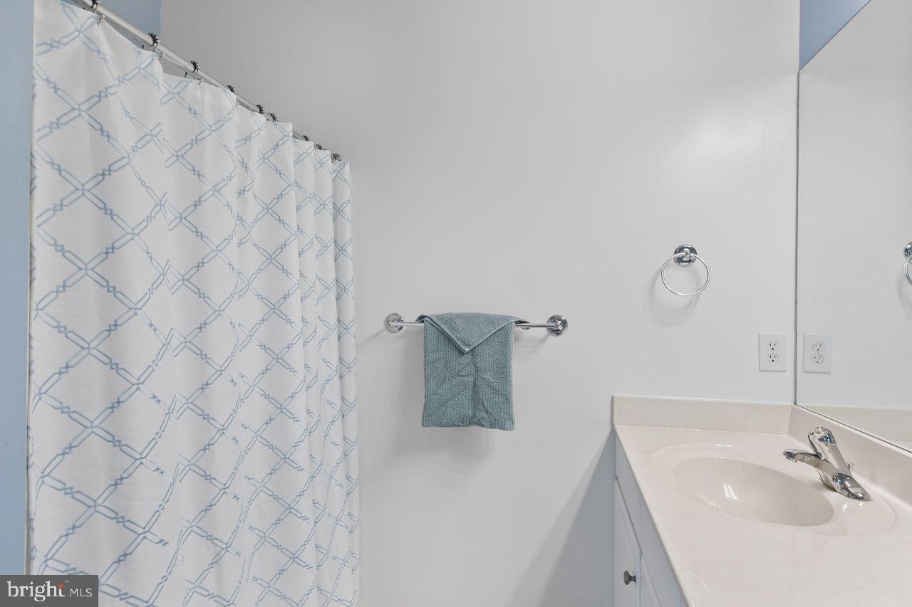 CEDAR BAY - Residential