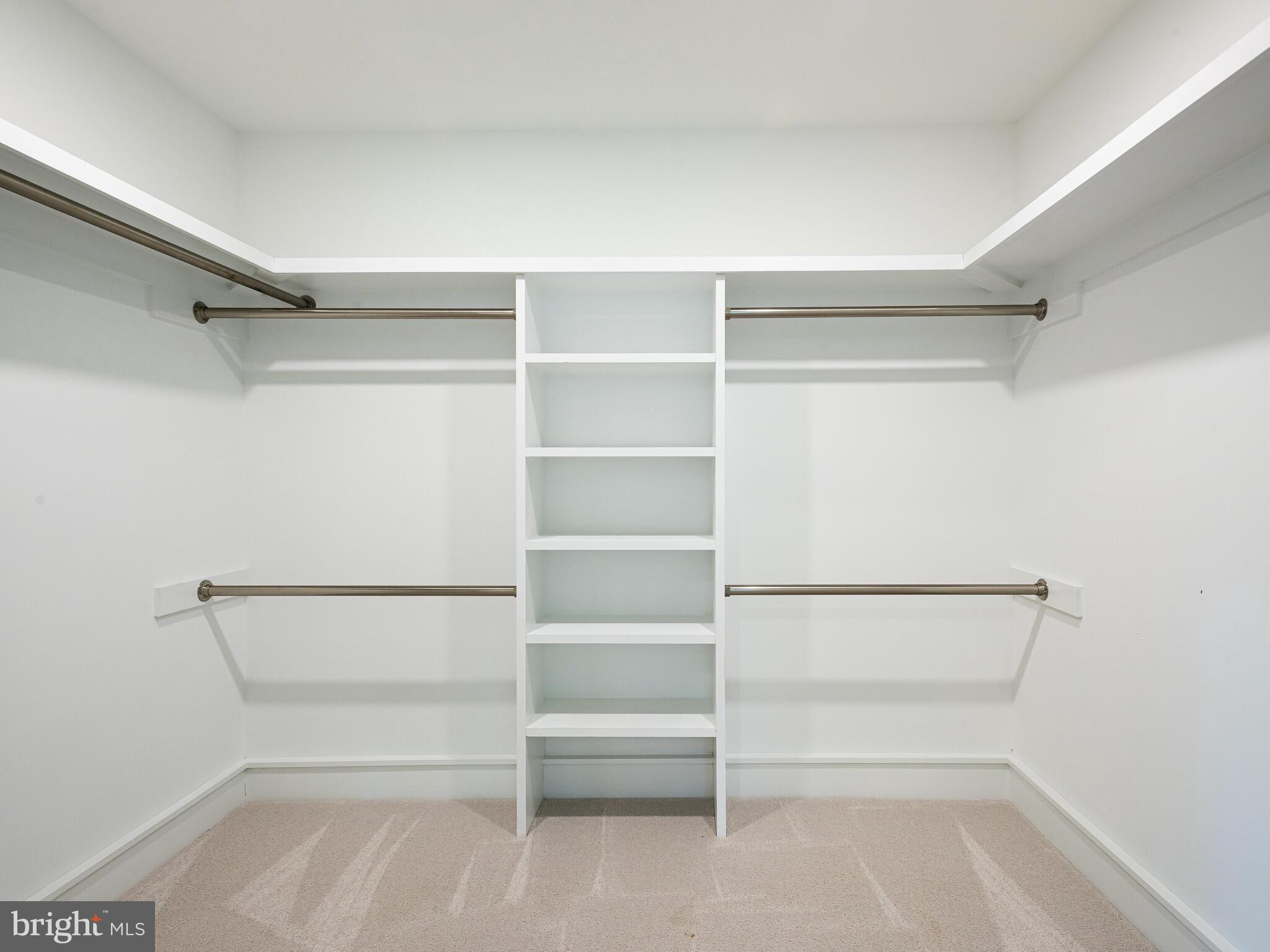 PHEASANT RUN - Residential