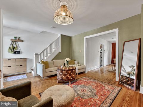 Photo of 646 N Mary Street, Lancaster, PA 17603 (MLS # PALA2054216)