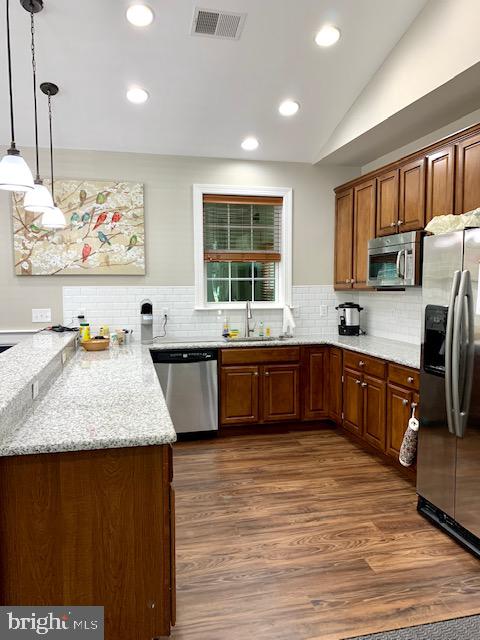 VILLAGE OF CECIL WOODS - Residential