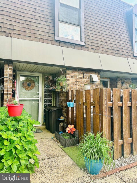 Condo For Sale - 3333 Comly Road #23<br/> PHILADELPHIA, PA 19154