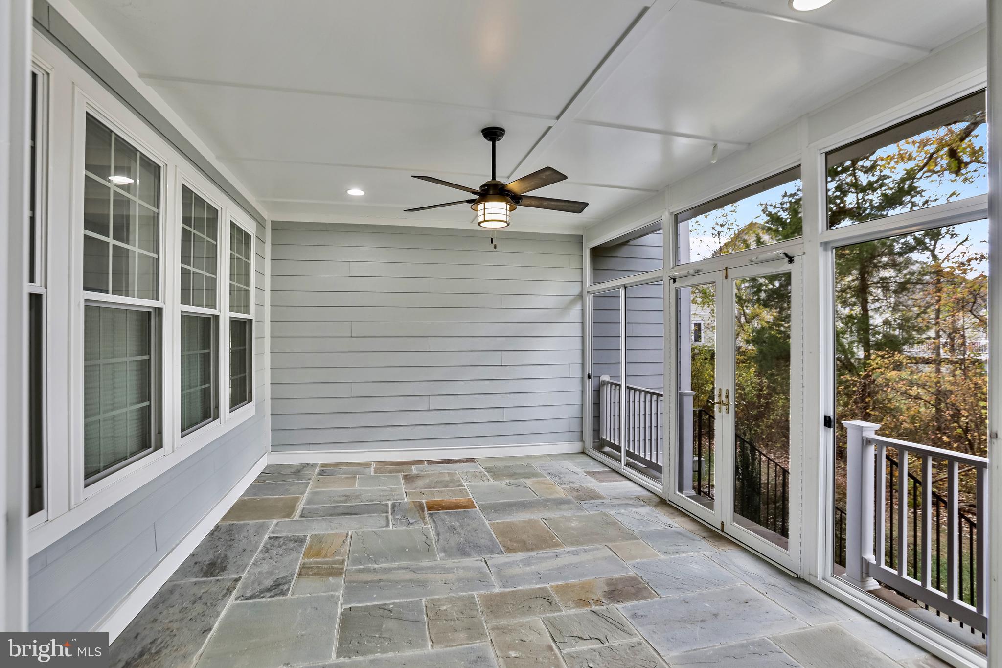 GREENS SOUTH AT WILLOWSF - Residential