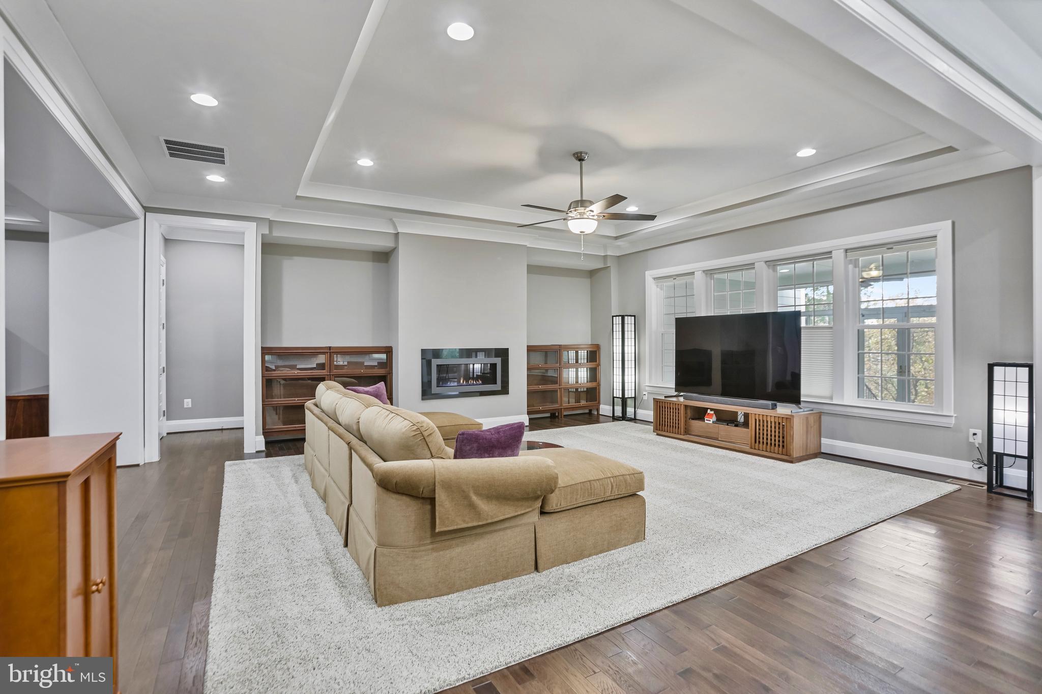 GREENS SOUTH AT WILLOWSF - Residential