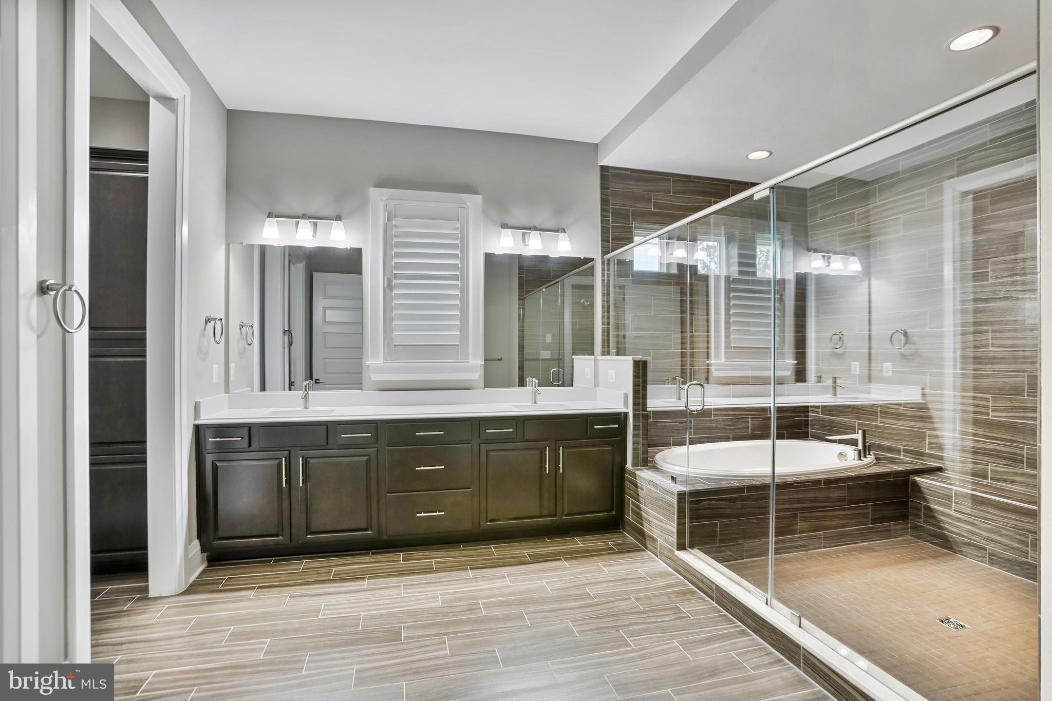 GREENS SOUTH AT WILLOWSF - Residential