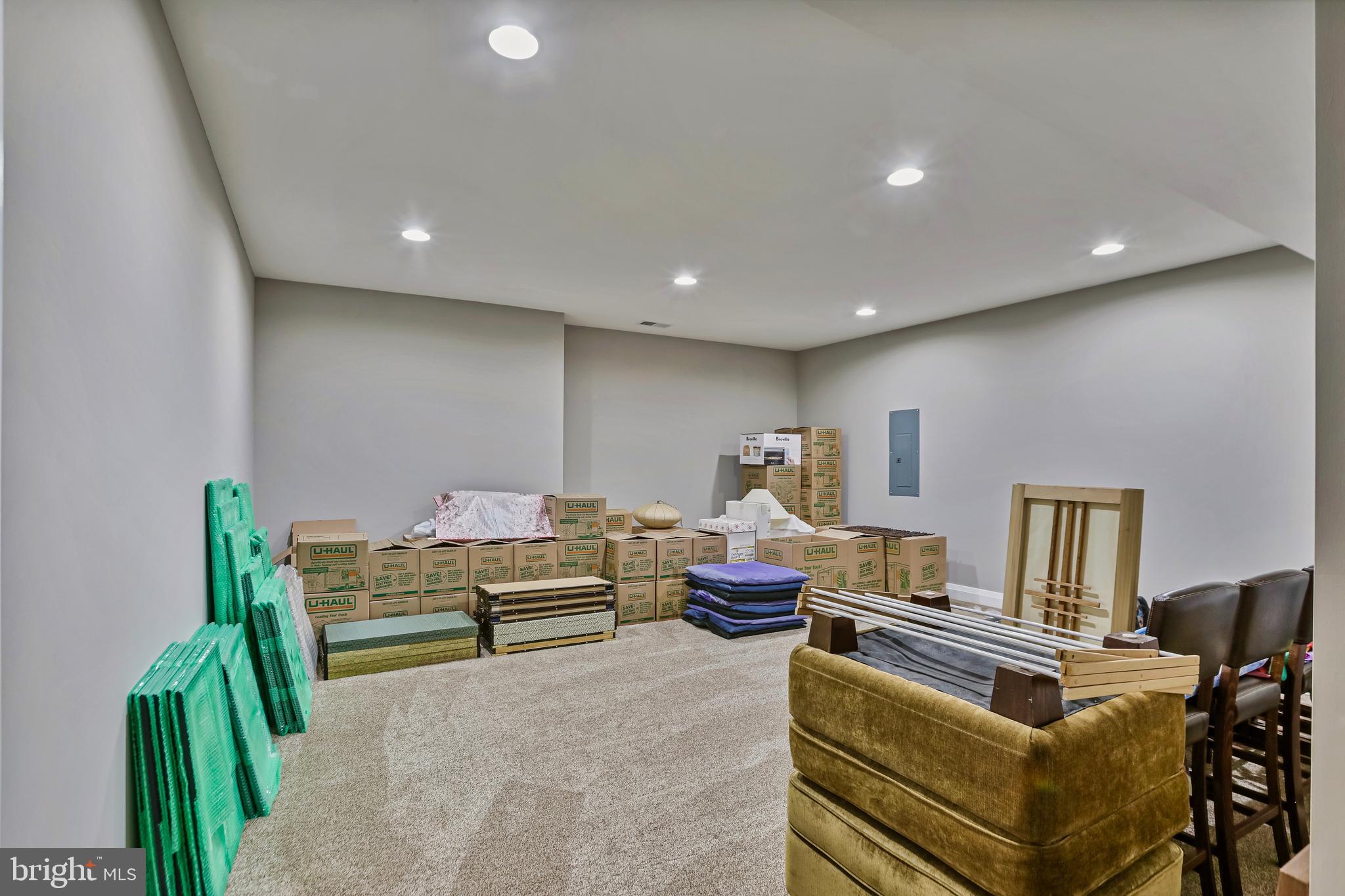 GREENS SOUTH AT WILLOWSF - Residential