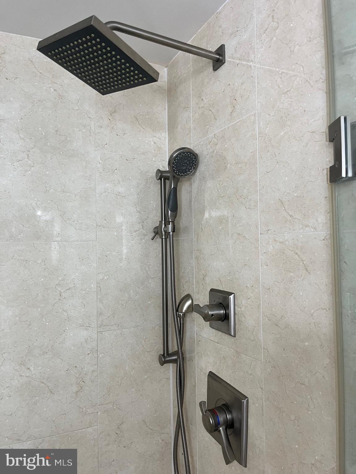 REGENCY AT MCLEAN - Residential Lease