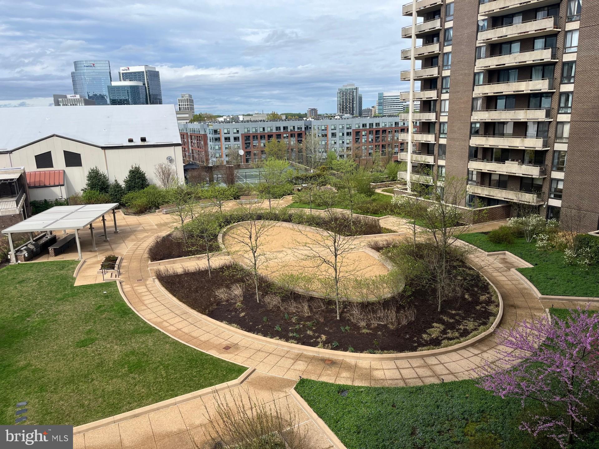 REGENCY AT MCLEAN - Residential Lease