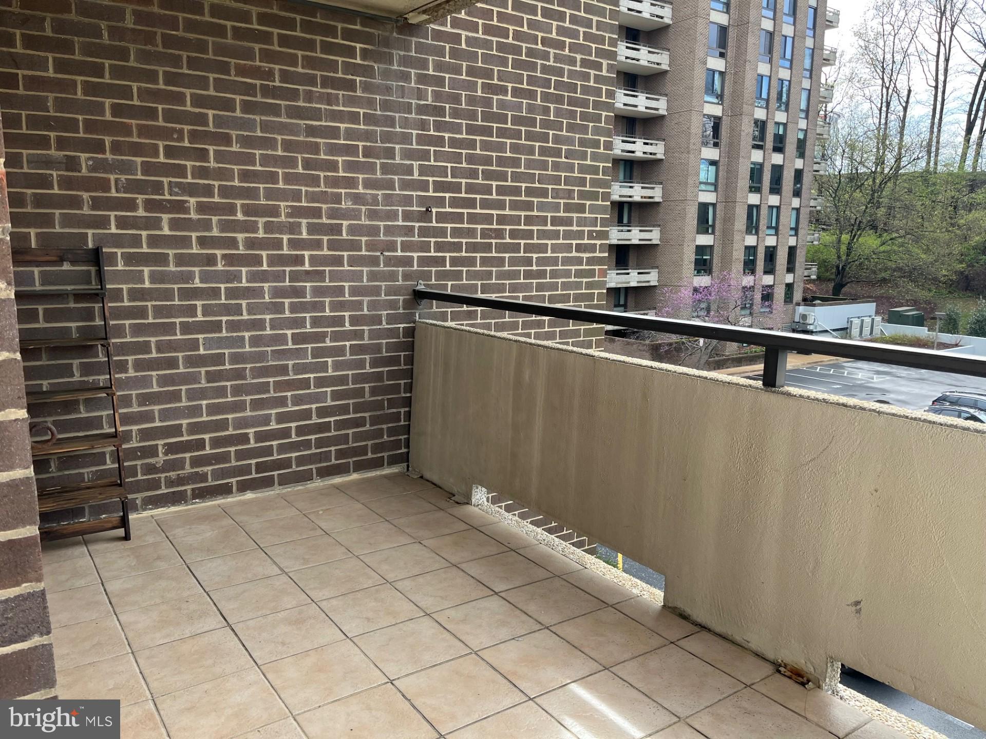 REGENCY AT MCLEAN - Residential Lease