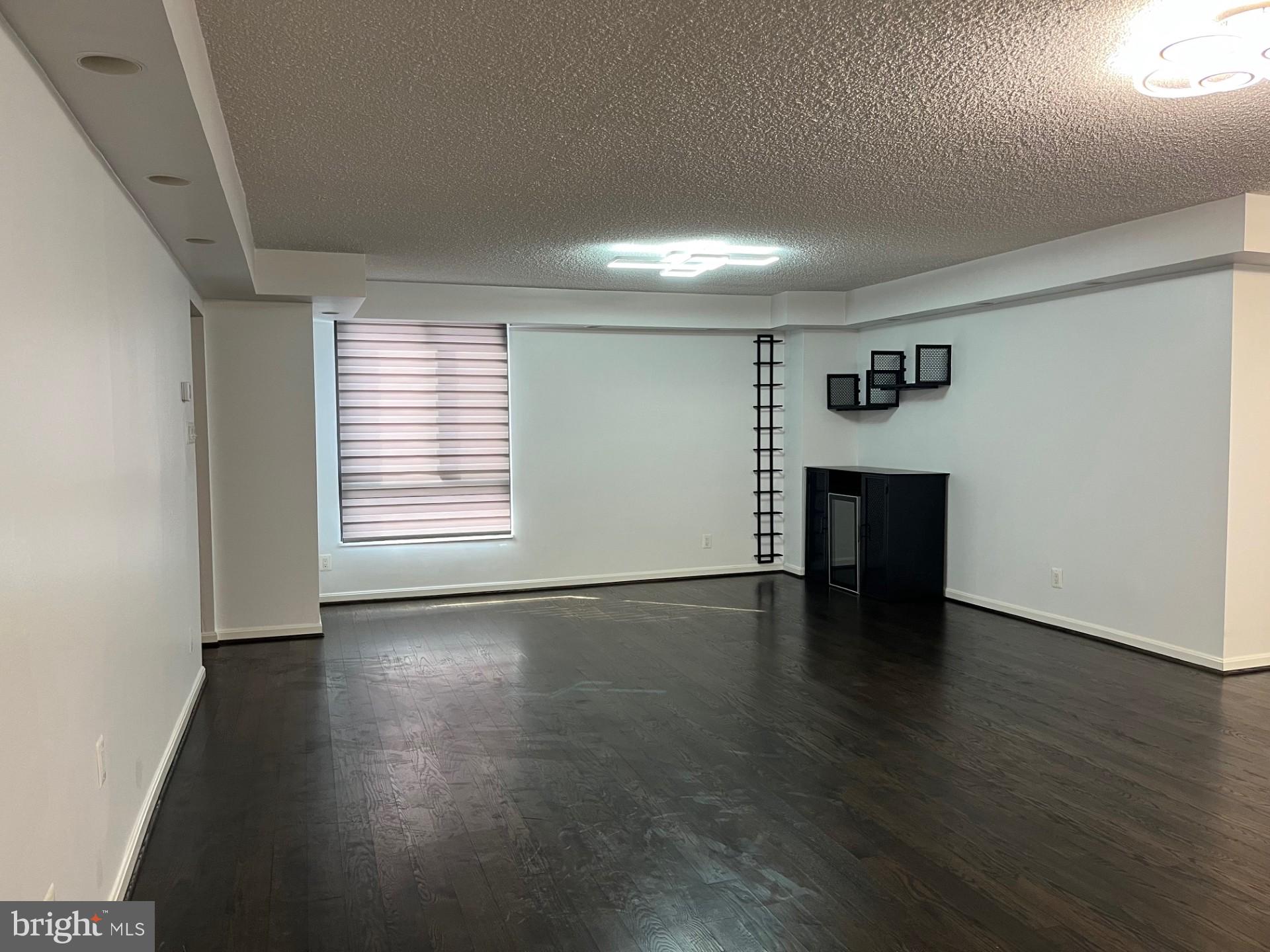 REGENCY AT MCLEAN - Residential Lease