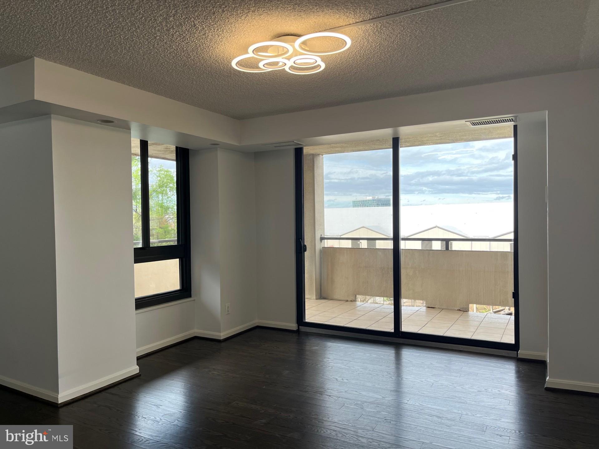 REGENCY AT MCLEAN - Residential Lease