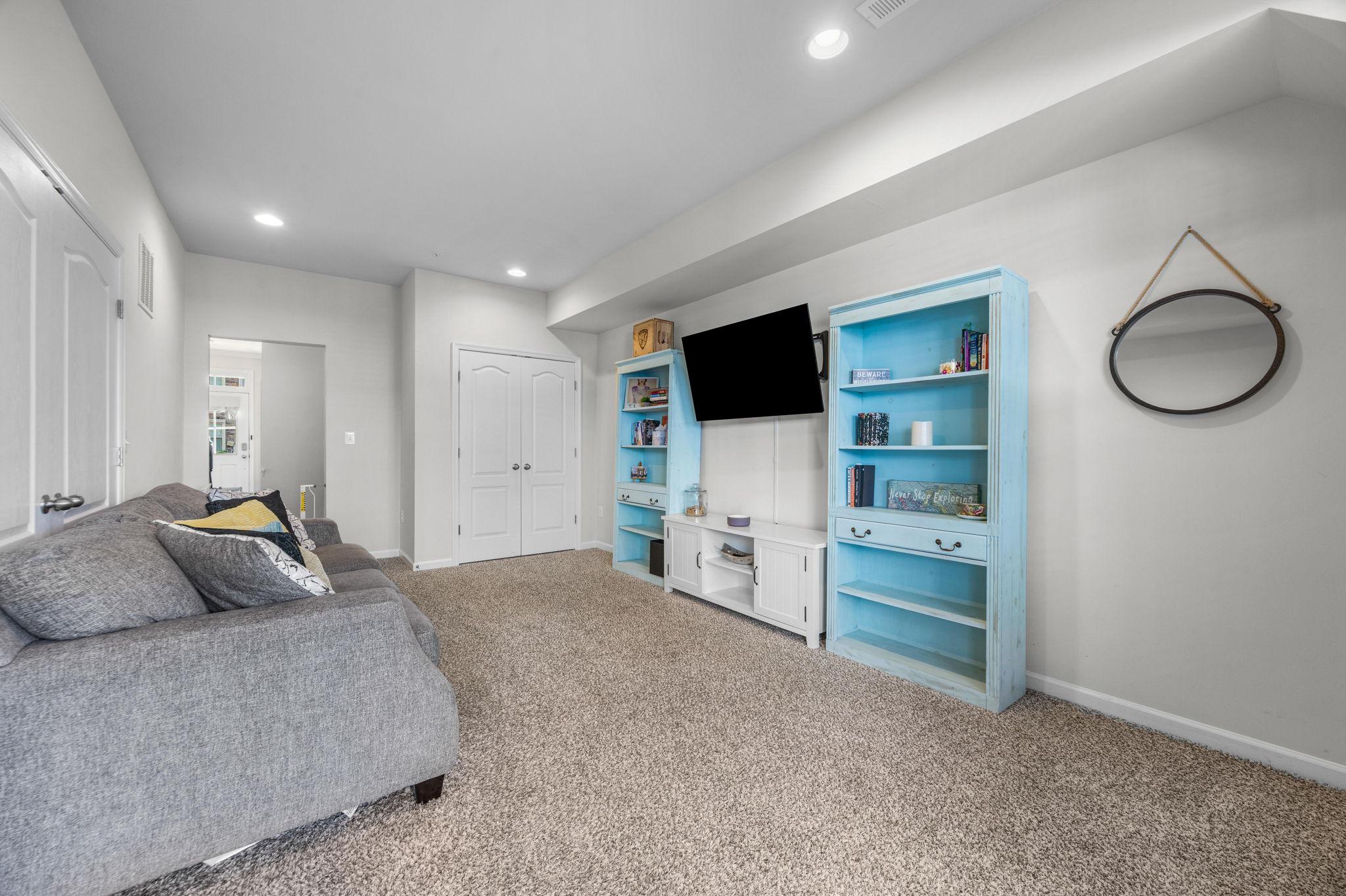 523 PEBBLEBROOK LANE