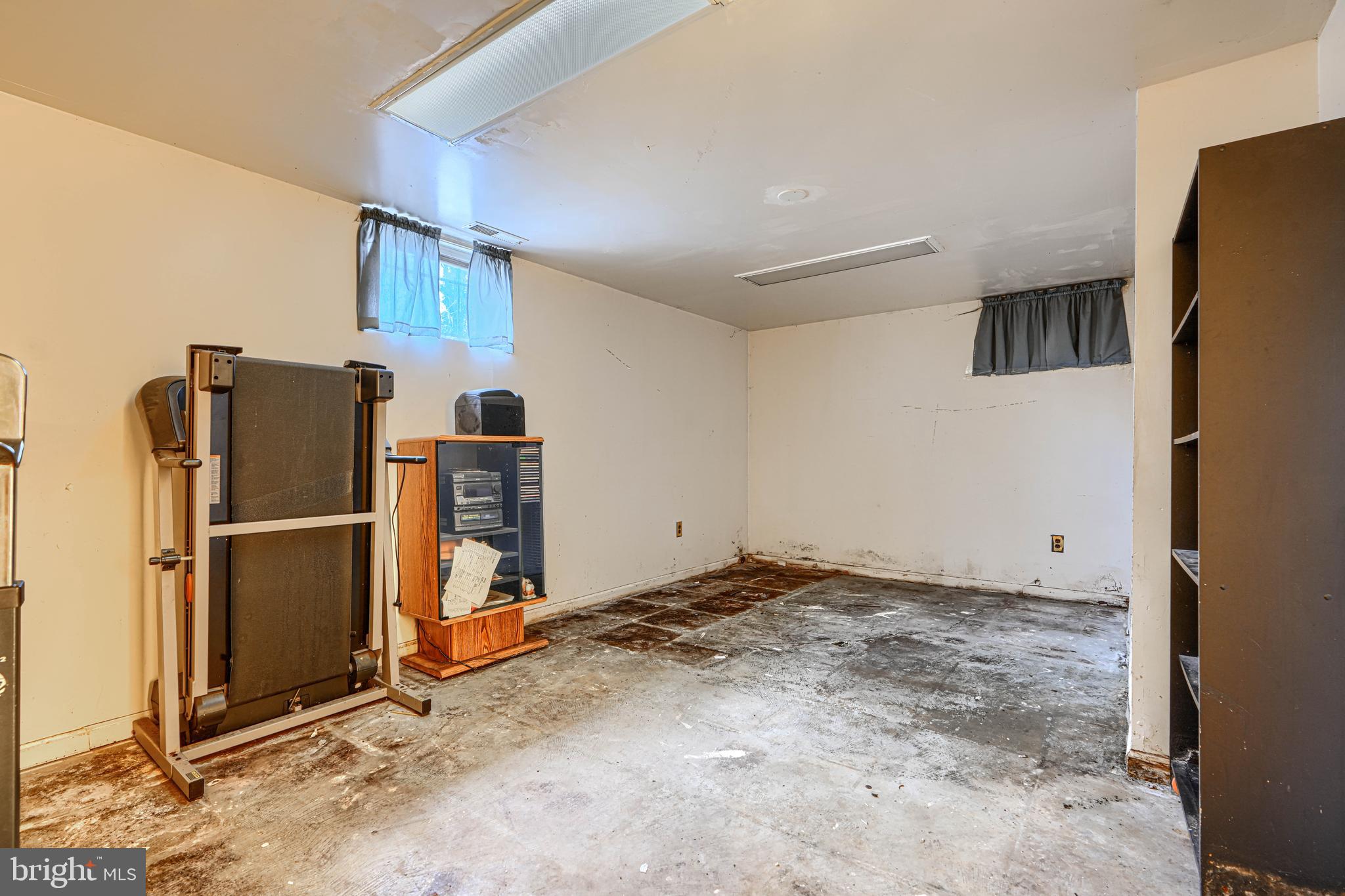 PEPPER MILL VILLAGE - Residential