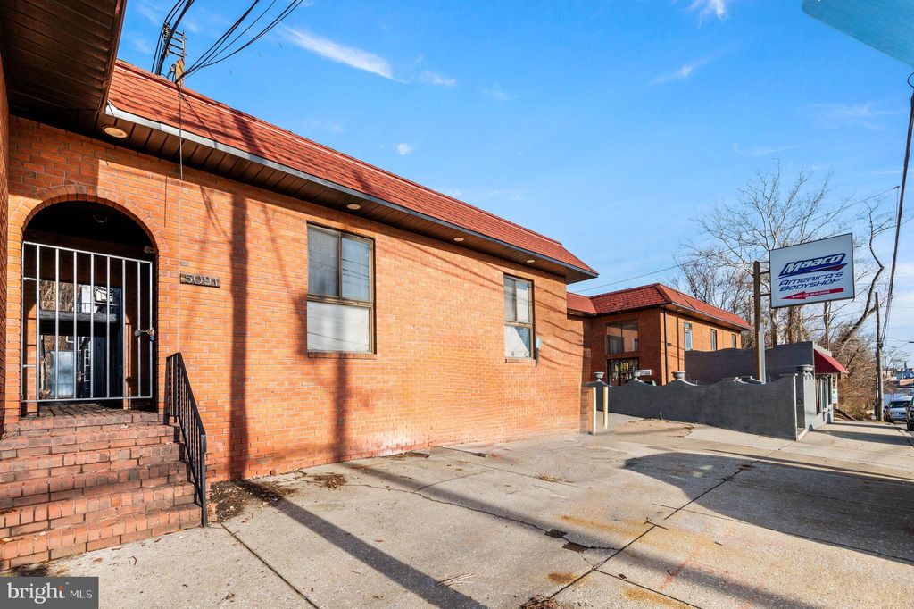Photo of 5091 Umbria Street #H, PHILADELPHIA, PA 19128 (MLS # PAPH2590060)