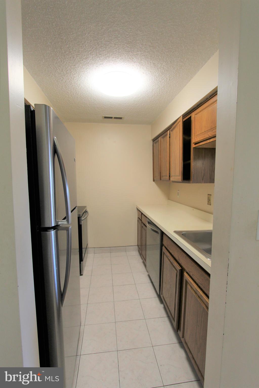 4812 RAVENS CREST DRIVE