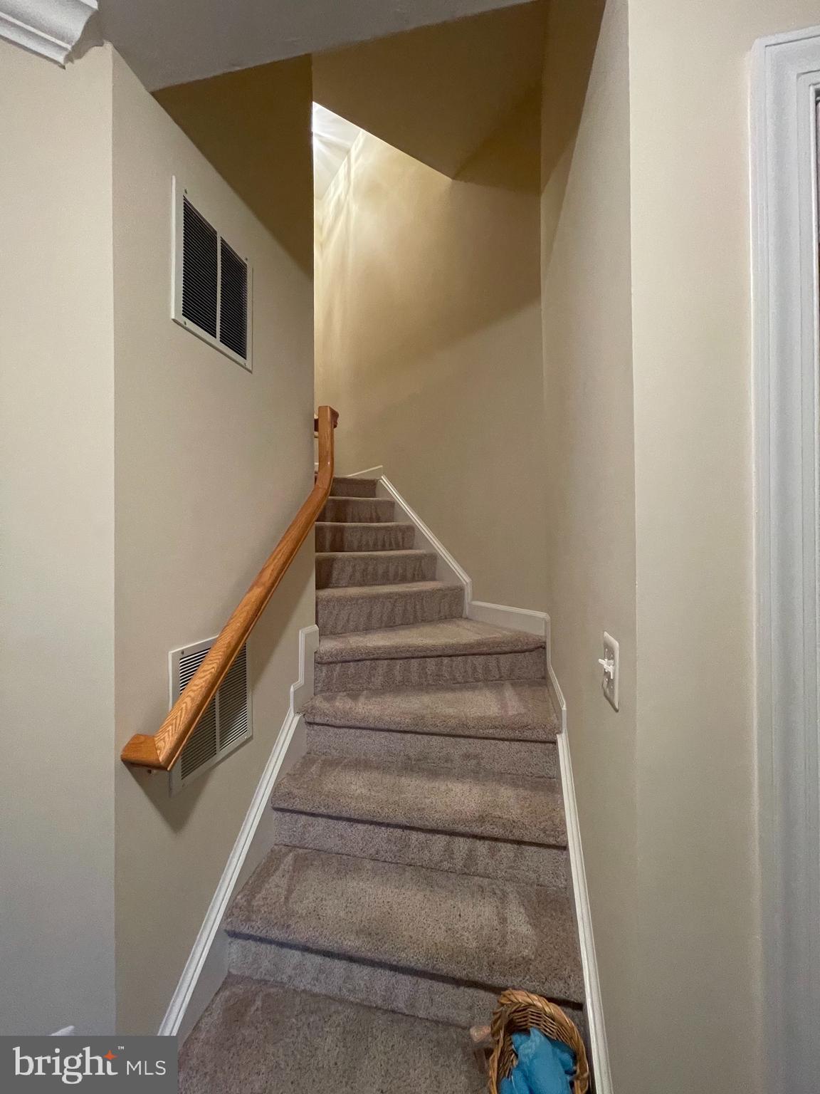 CARR AT CEDAR LAKES - Residential Lease