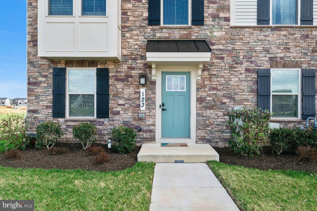 123 SWANSON CREEK TERRACE