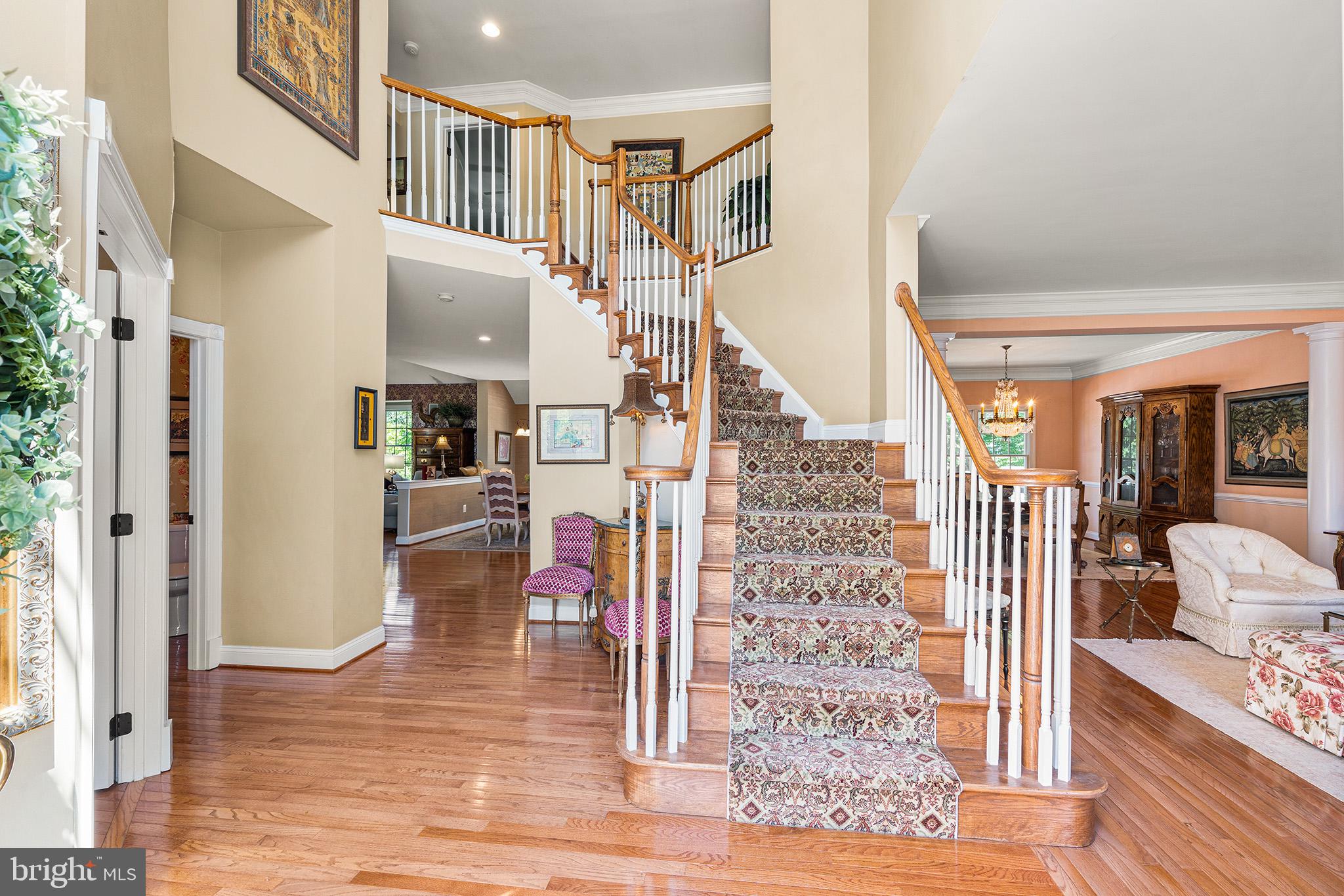 611 CASCADES COURT
