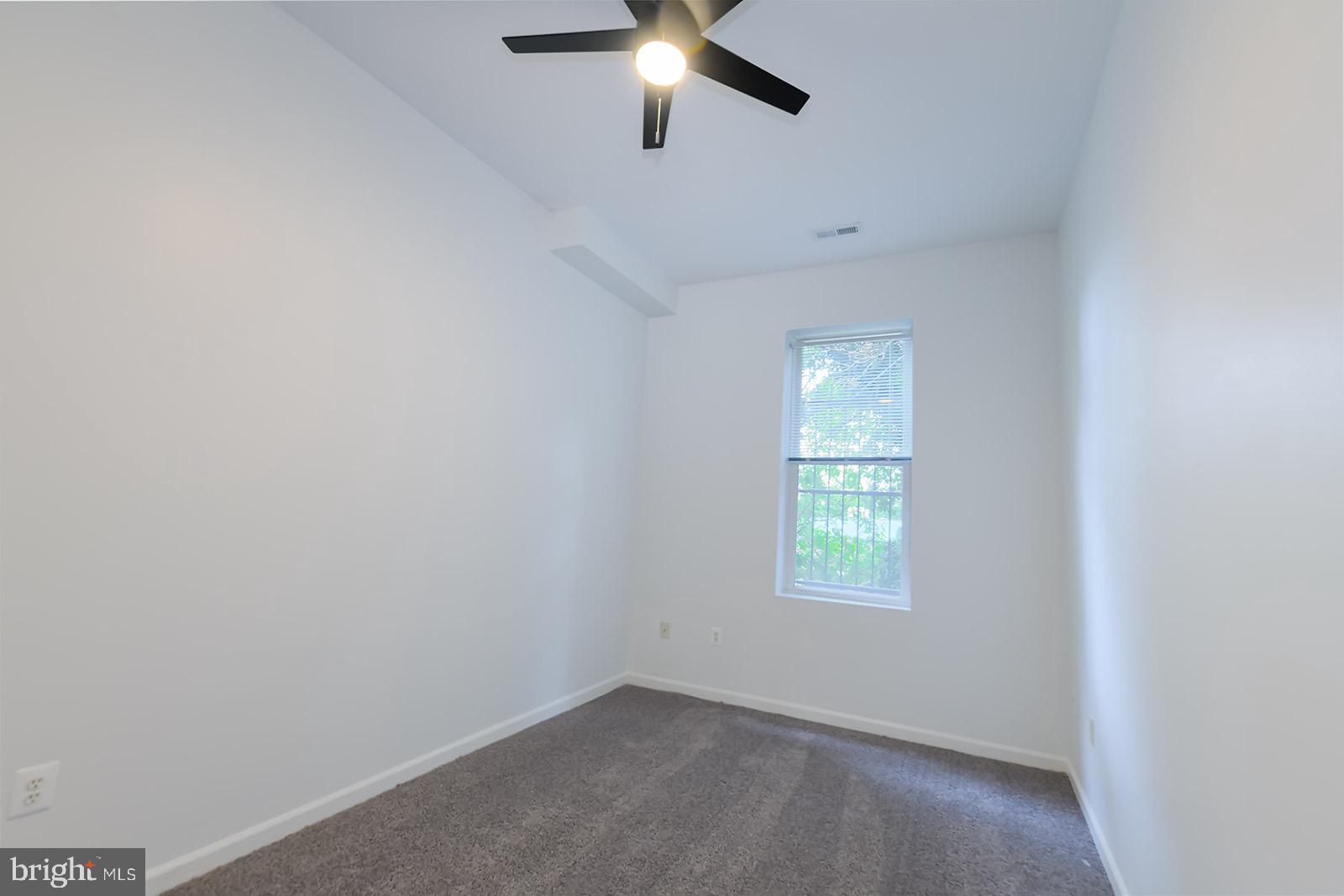 UNION SQUARE - Residential Lease