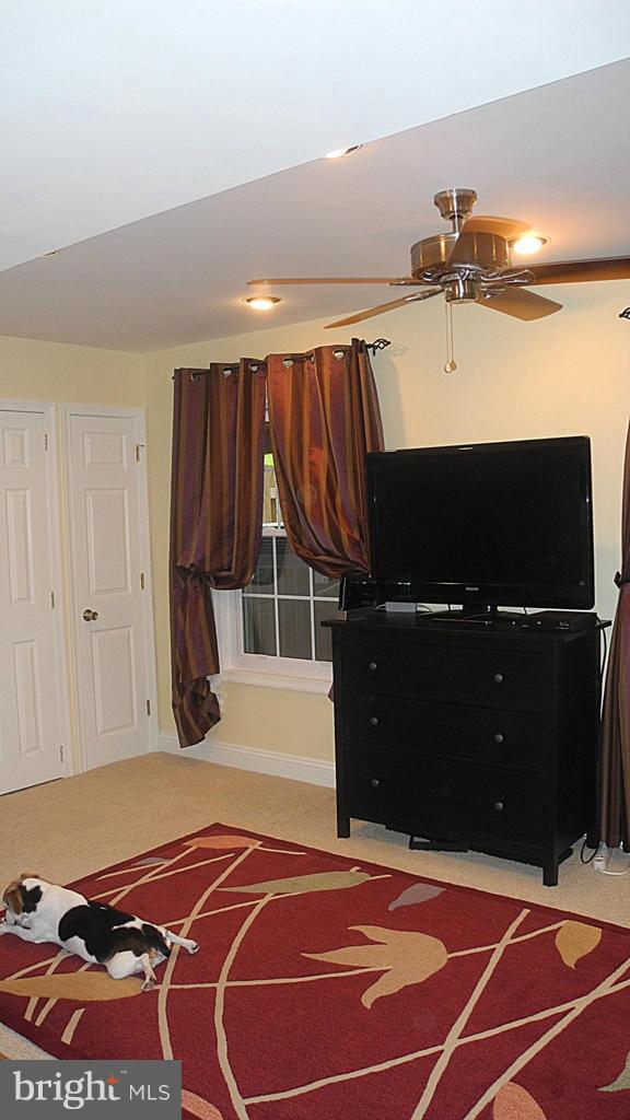 LAKE RIDGE - Residential