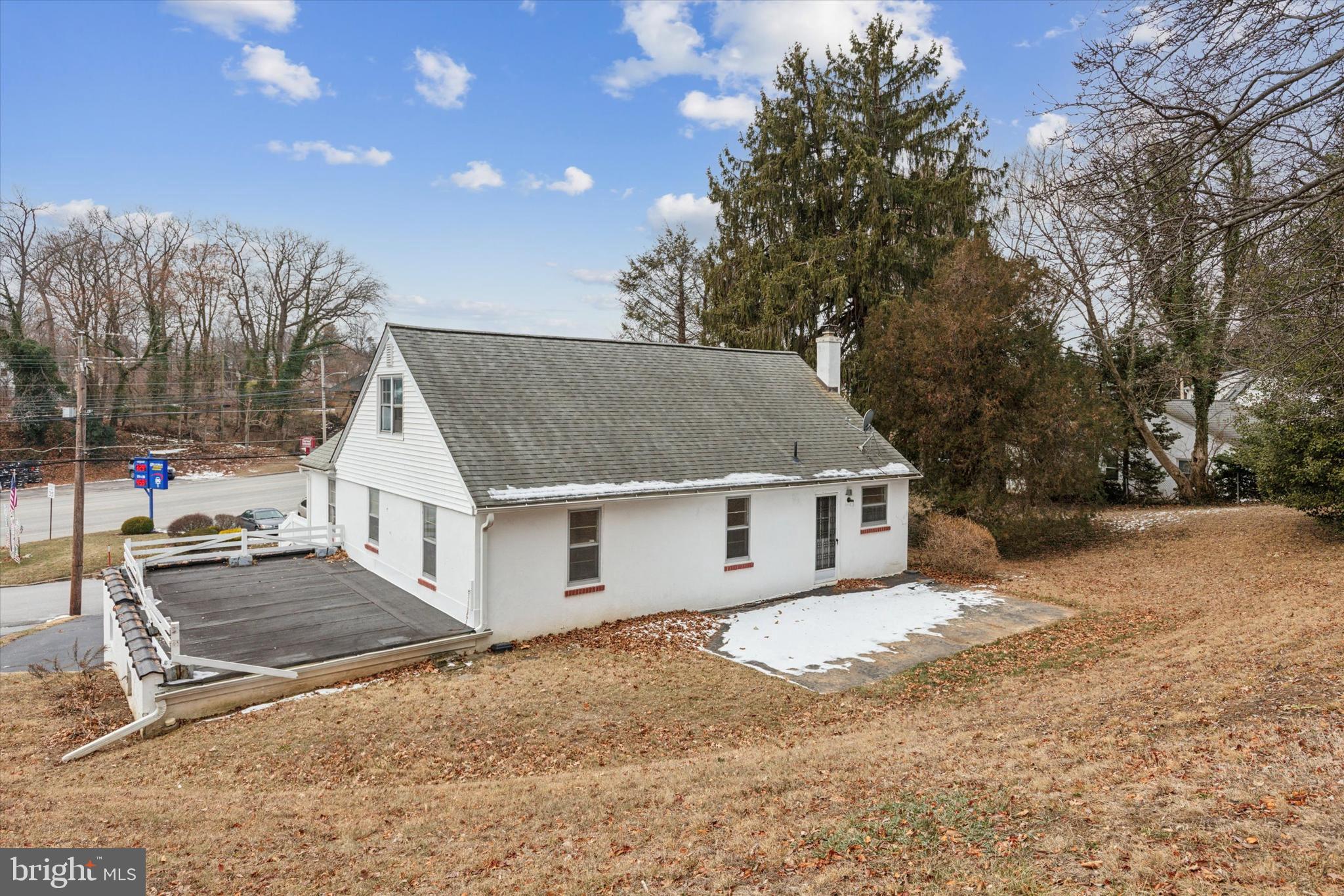 DEVON DOWNS - Residential Lease