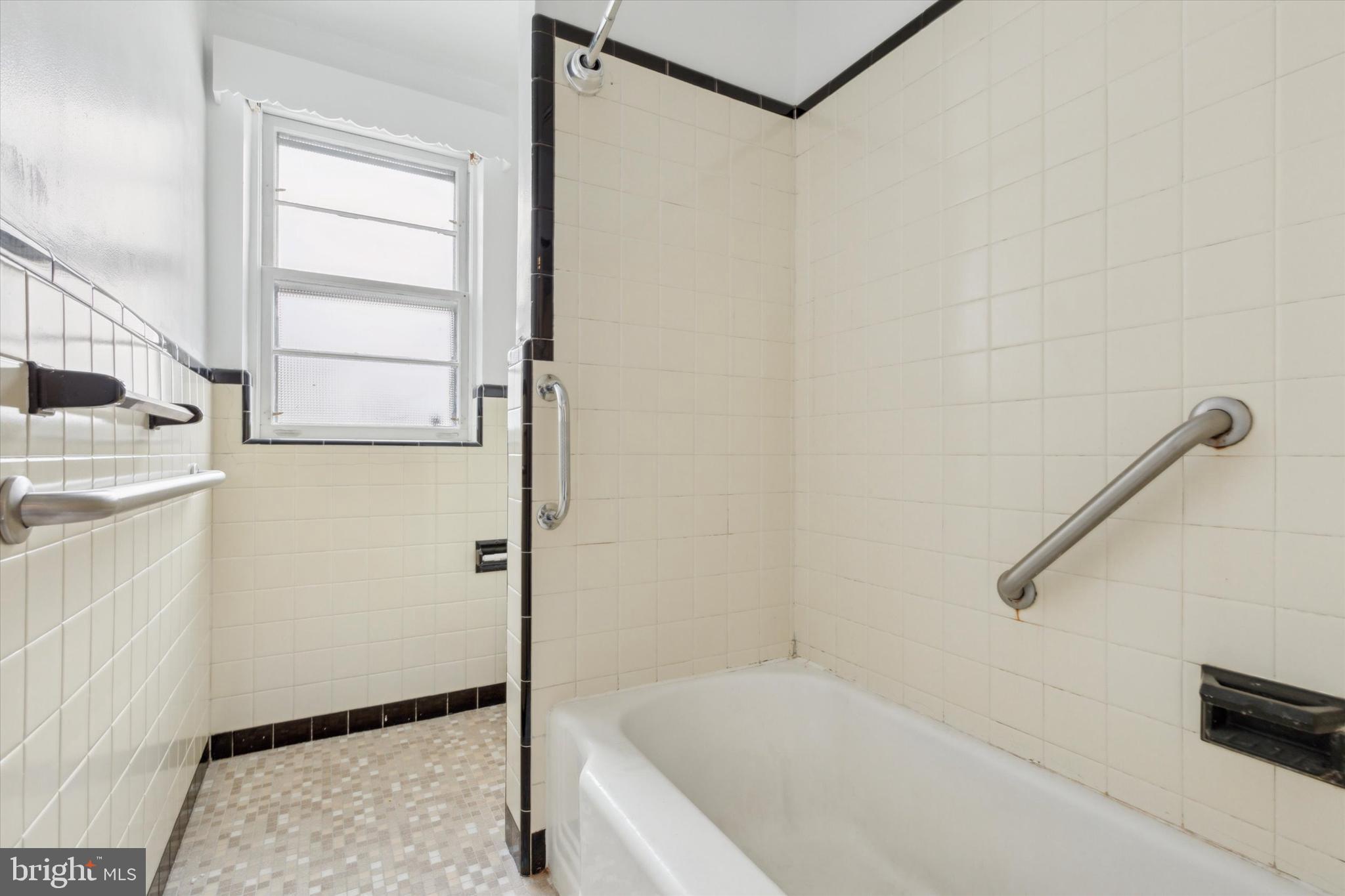 DEVON DOWNS - Residential Lease