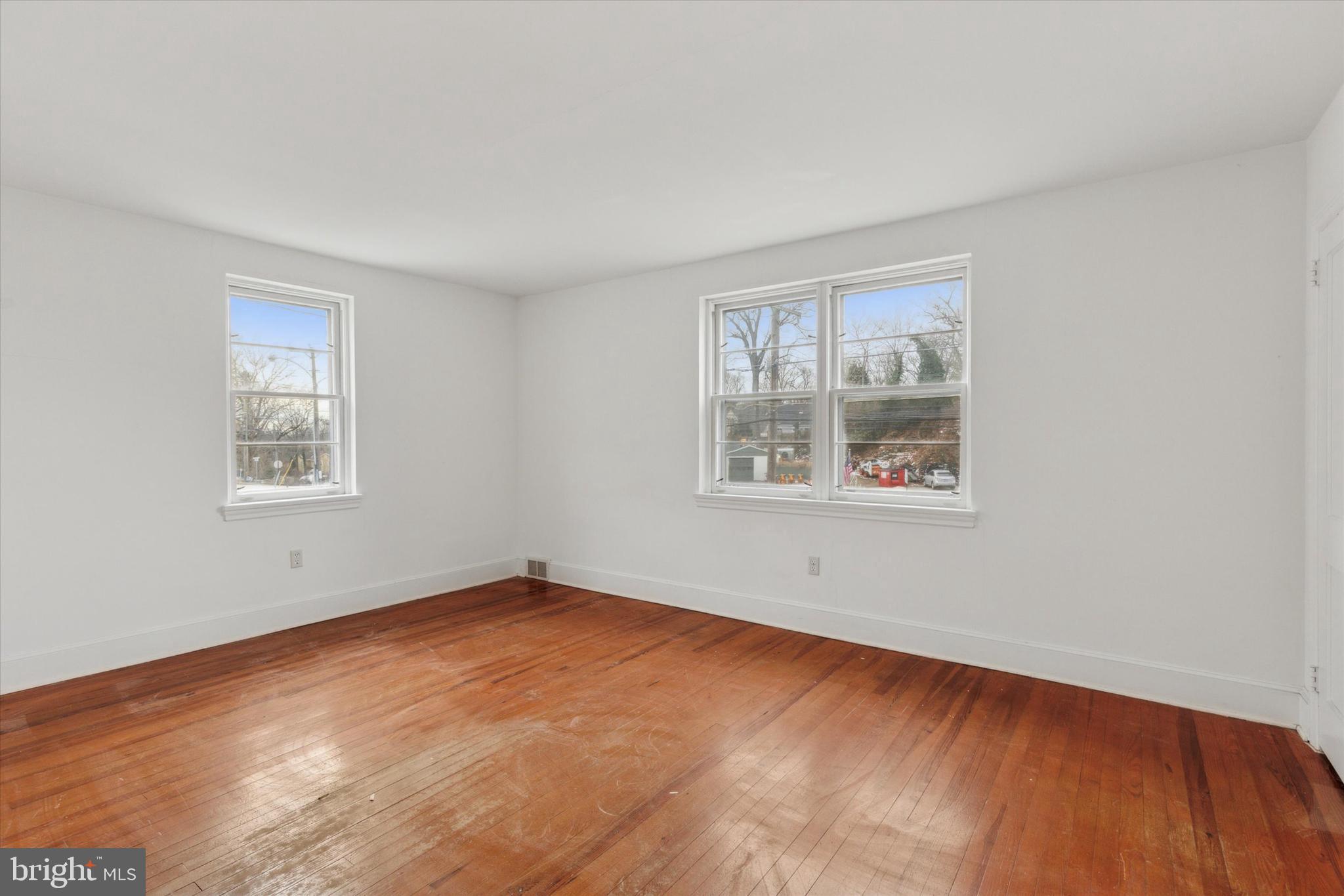 DEVON DOWNS - Residential Lease