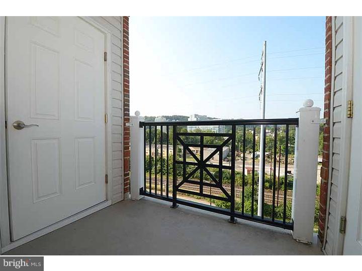 THE GRANDE AT RIVERVIEW - Residential Lease