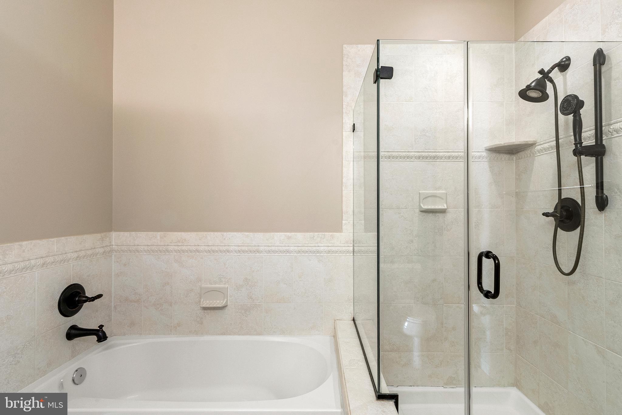 THE GRANDE AT RIVERVIEW - Residential Lease