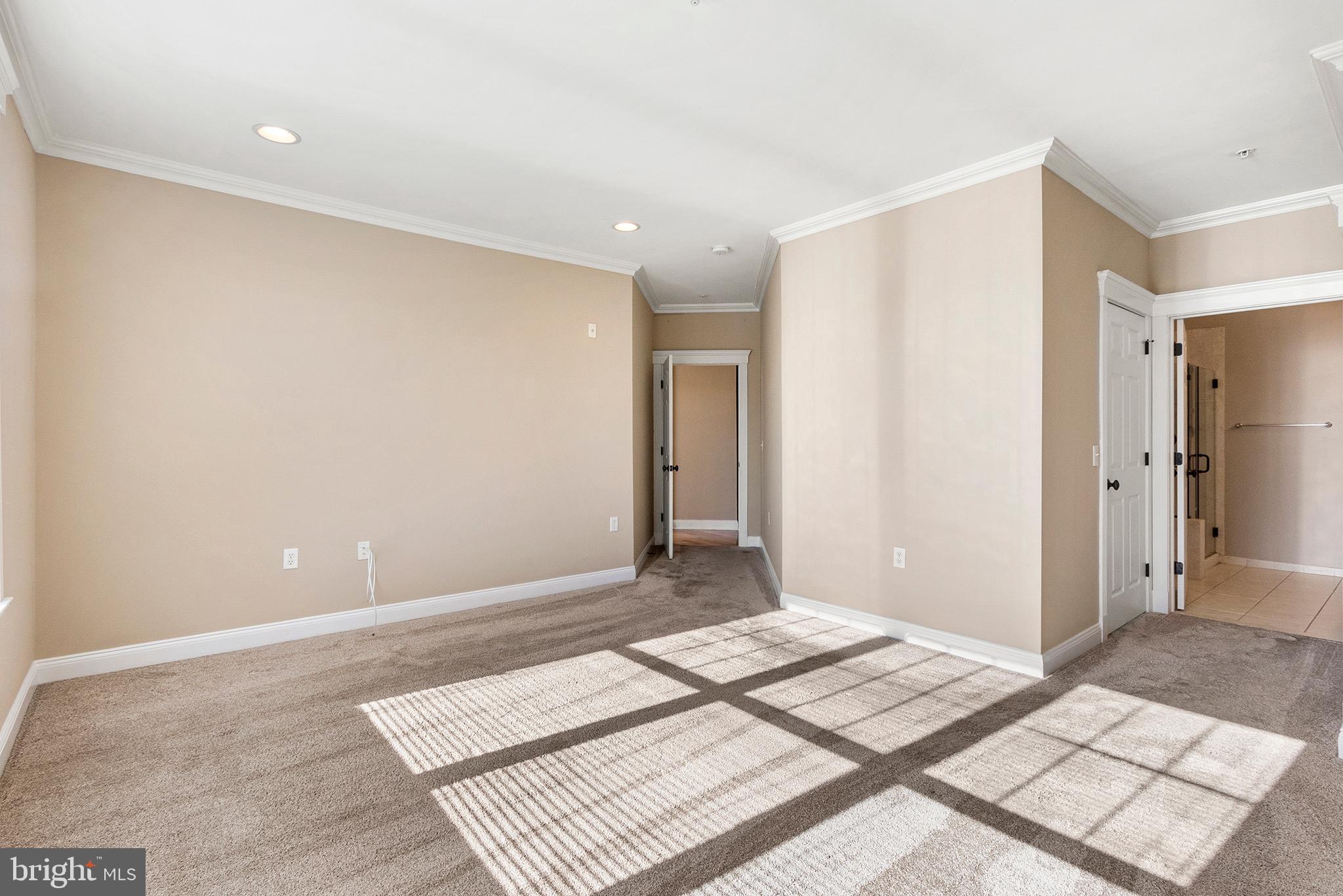 THE GRANDE AT RIVERVIEW - Residential Lease