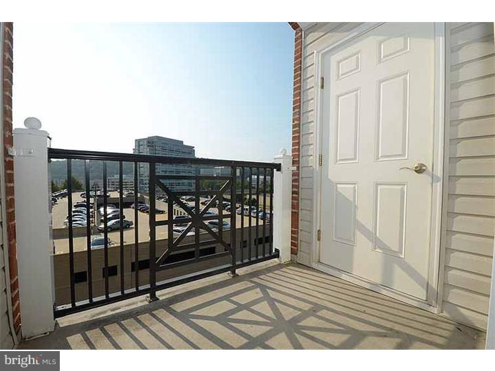 THE GRANDE AT RIVERVIEW - Residential Lease