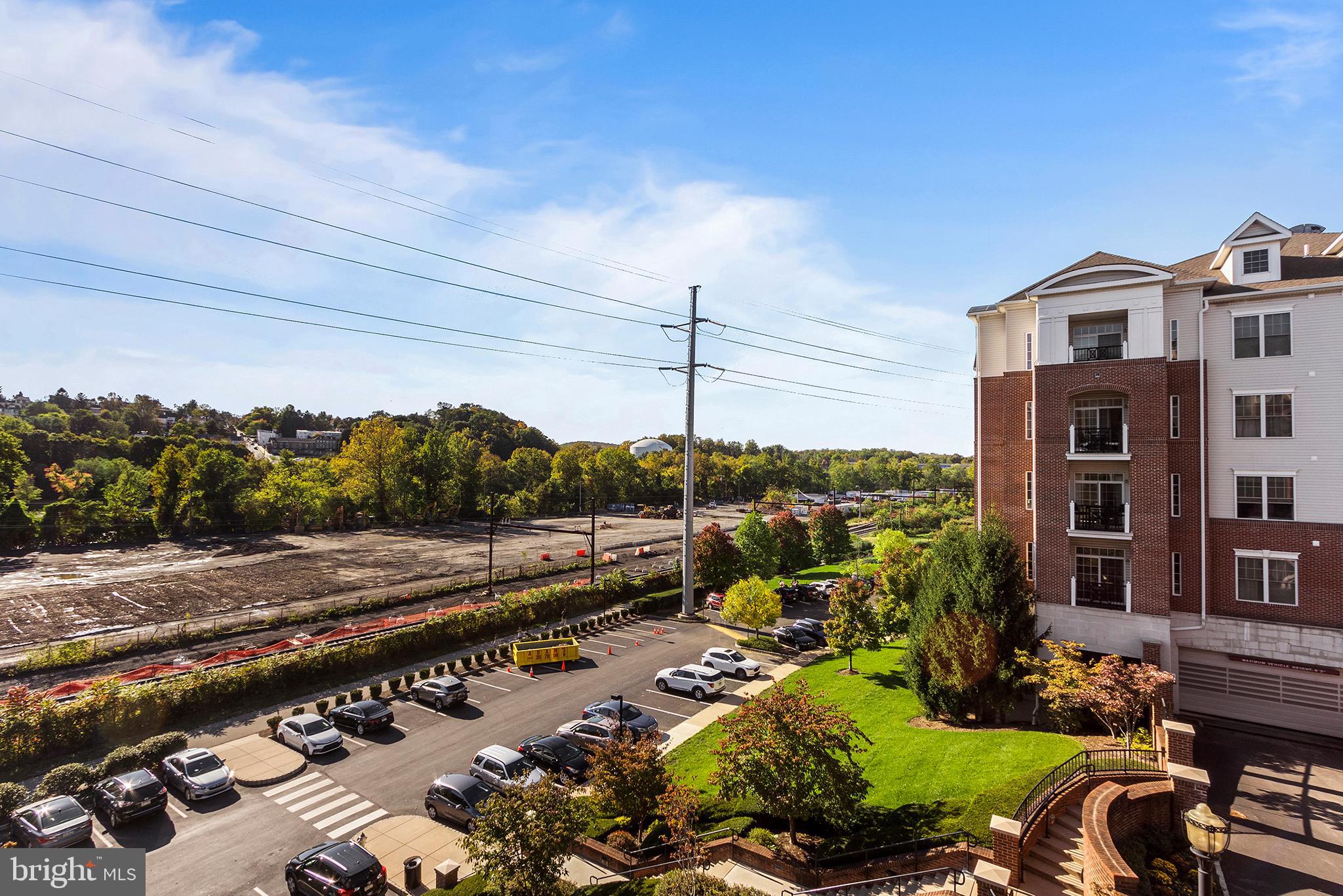 THE GRANDE AT RIVERVIEW - Residential Lease