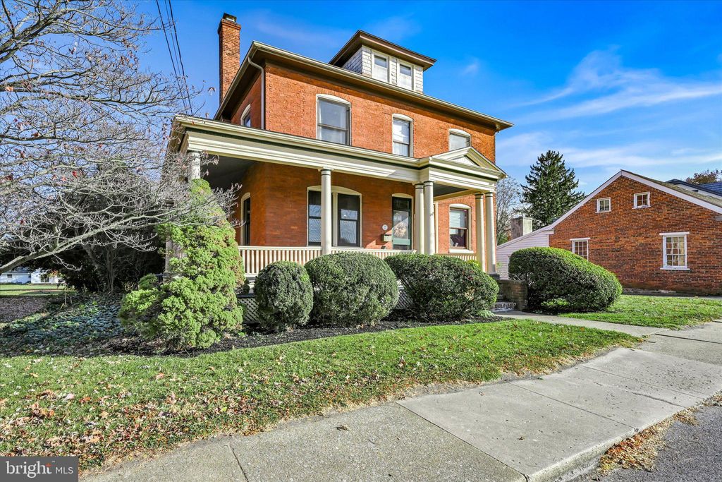 Photo of 112 S Decatur Street, STRASBURG, PA 17579 (MLS # PALA2060444)