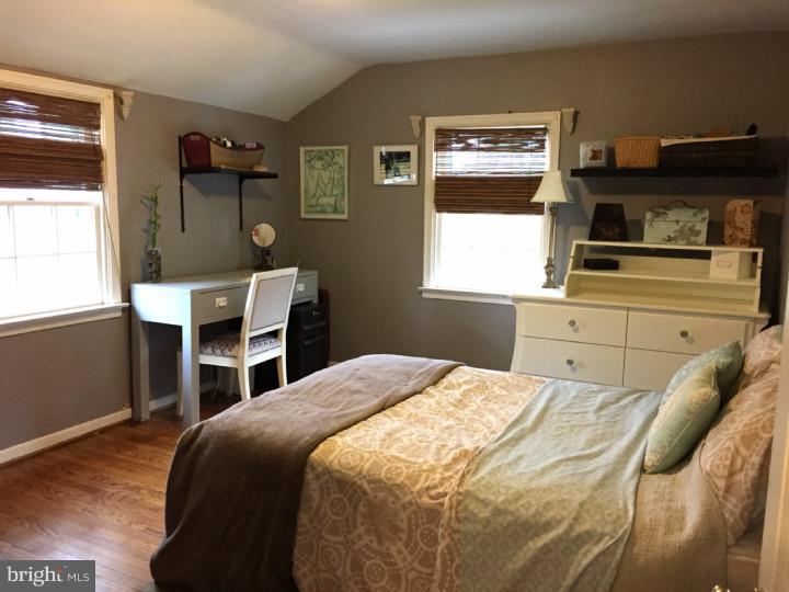 OLD OAKS - Residential