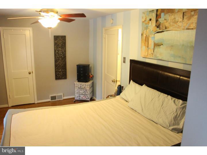 OLD OAKS - Residential