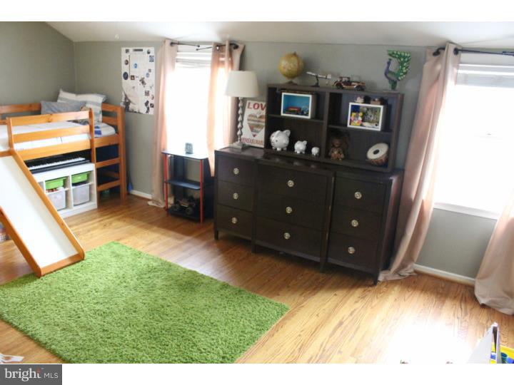 OLD OAKS - Residential